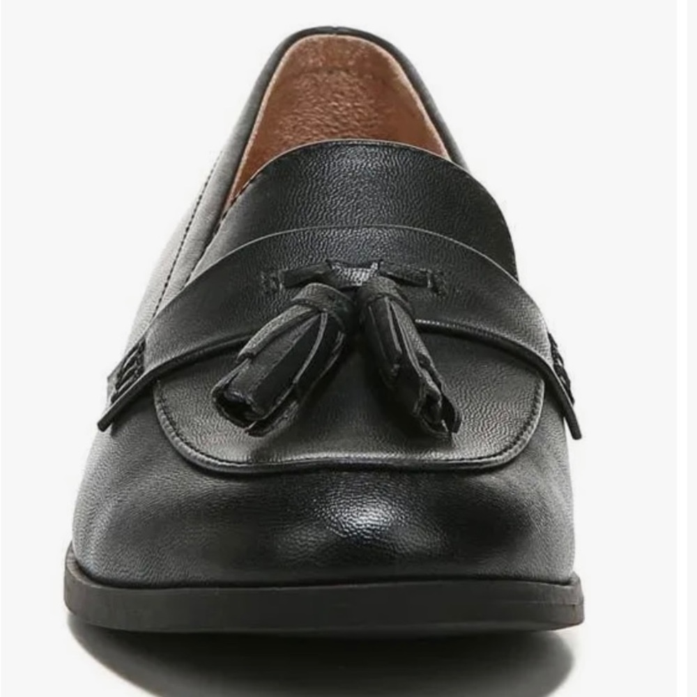 Women’s Tassel Loafers by Naturalizer in size 7. Black, worn once